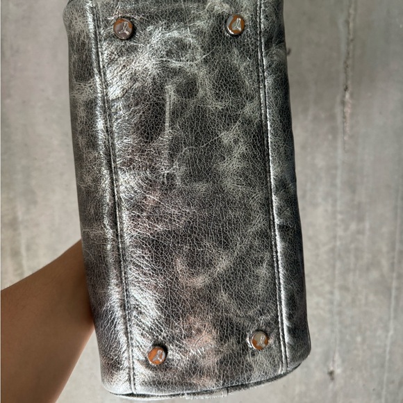 Y2K silver chrome Puma bowling bag - Picture 5 of 8